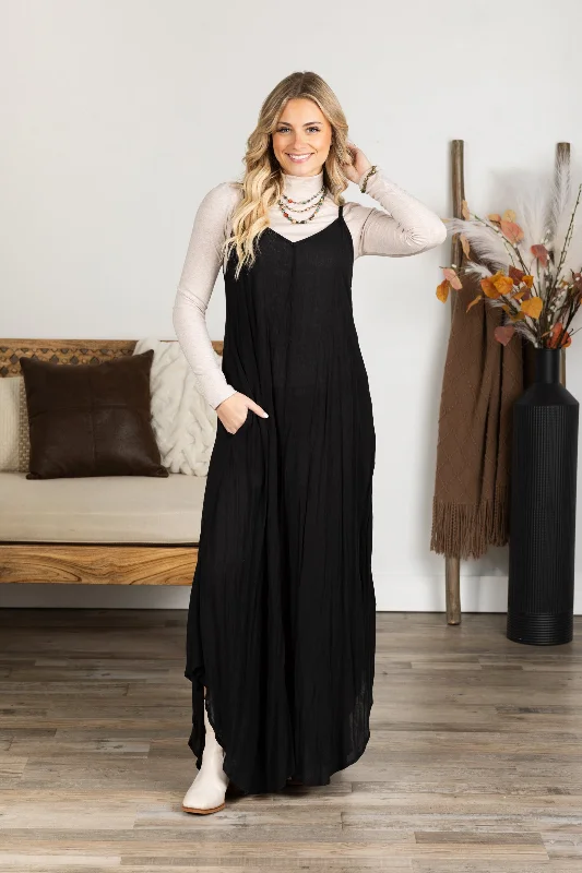 Casual Outfit For Women Black Woven Crinkle Maxi Dress