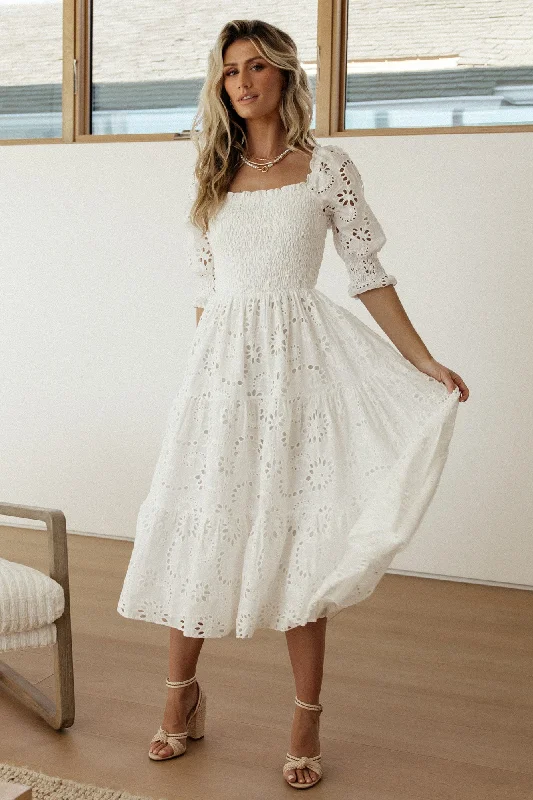 Women's Vintage-Inspired Outfit Ella Eyelet Midi Dress | White