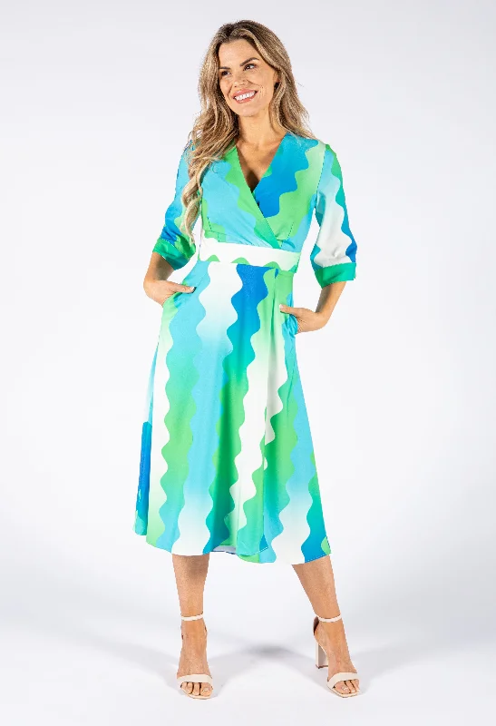 Chic Trend Collection Wide Wave Print V Neckline Dress