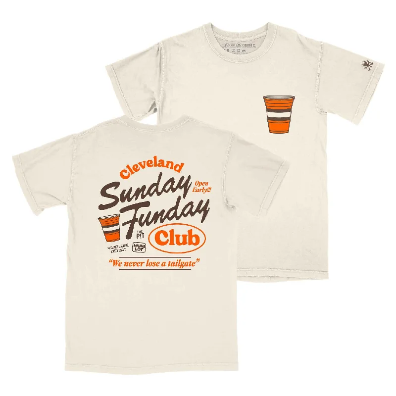 Women's Trendy Outfit Sunday Funday - Unisex Crew T-Shirt